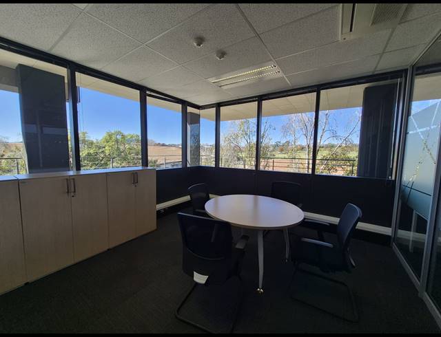 530M² OFFICE TO LET IN SANDTON CENTRAL